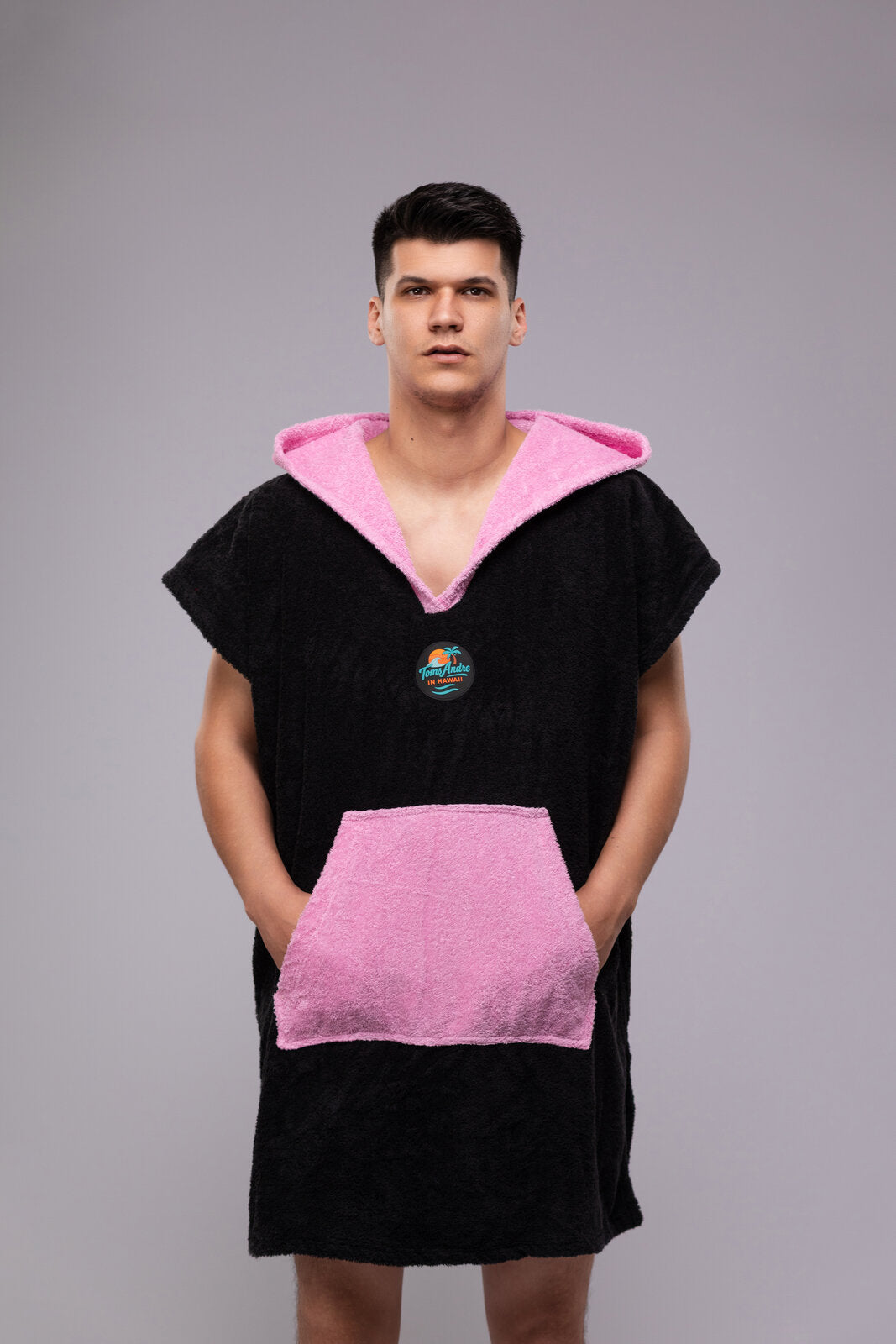 Toms Andre poncho-towel for men in Black/Pink