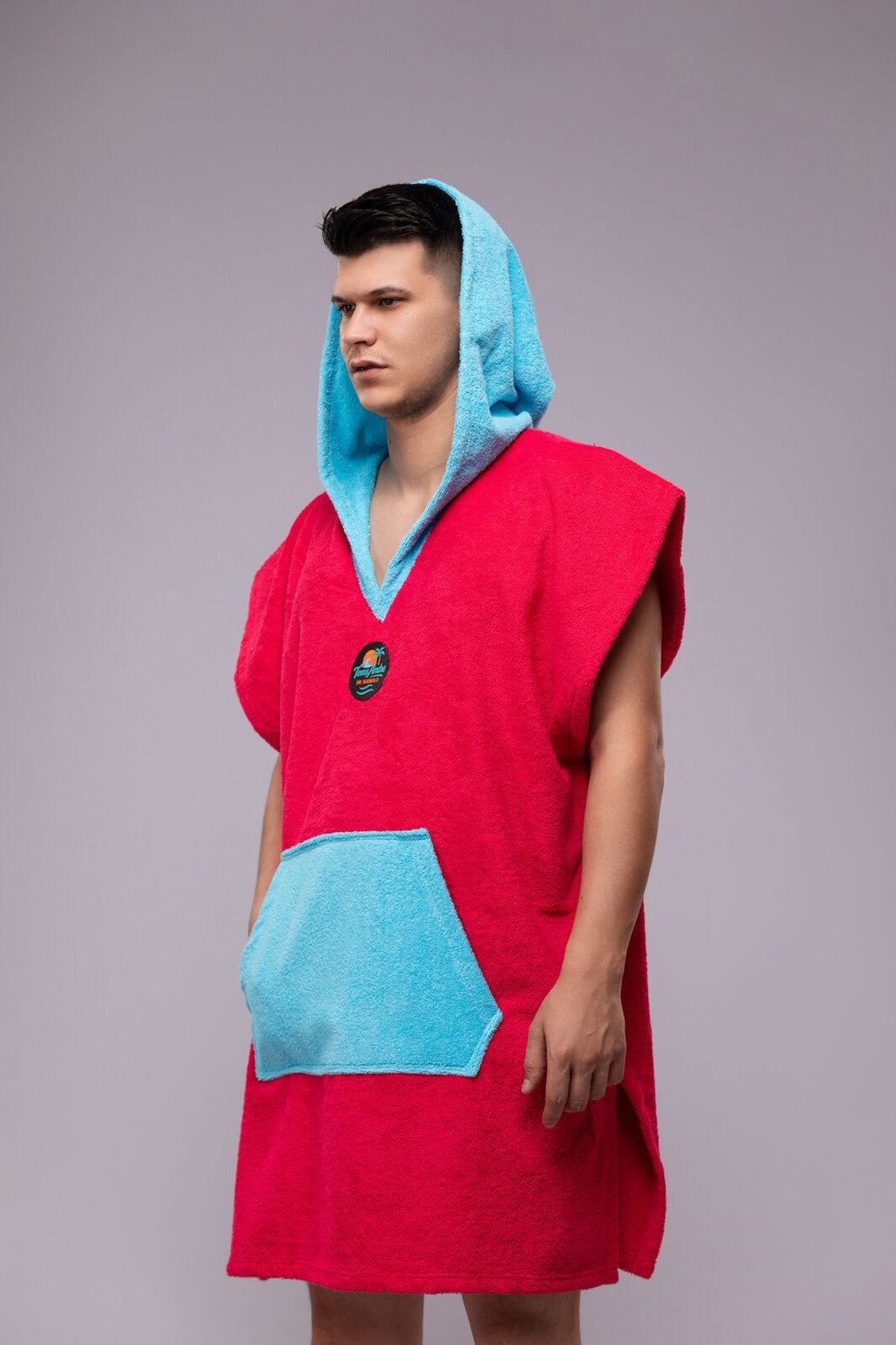 Toms Andre poncho-towel for men in Fuchsia/Turquoise