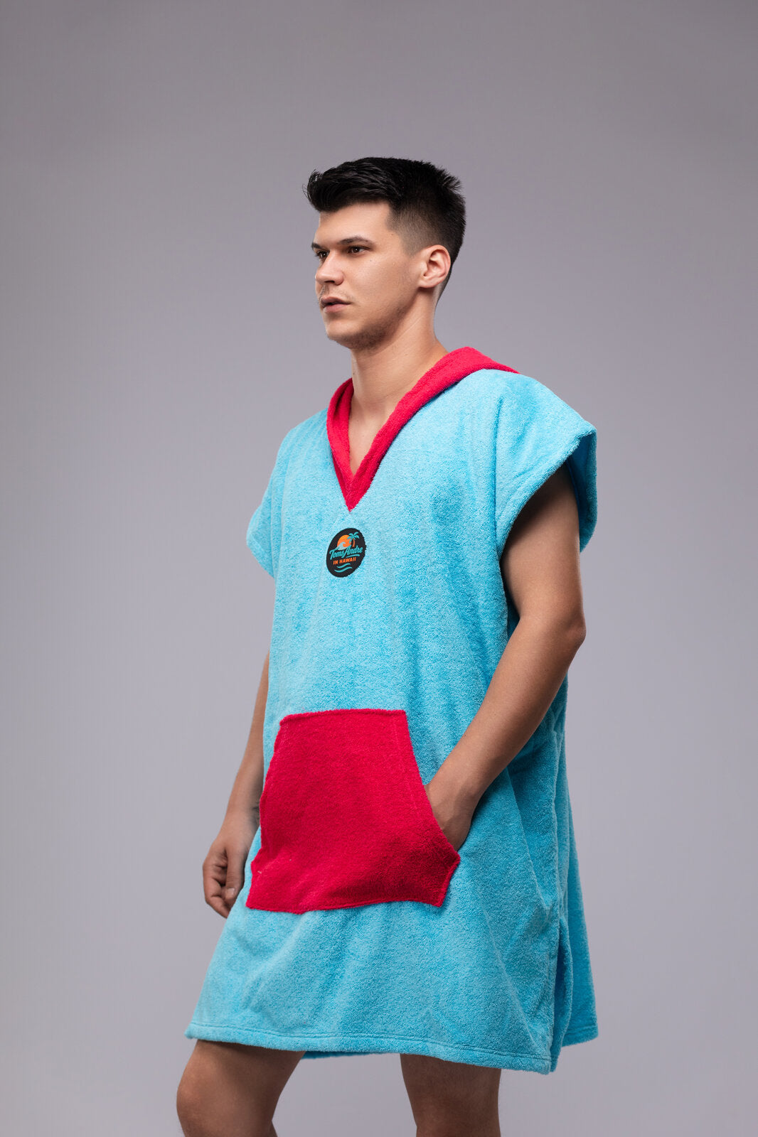 Toms Andre poncho-towel for men in Turquoise/Fuchsia