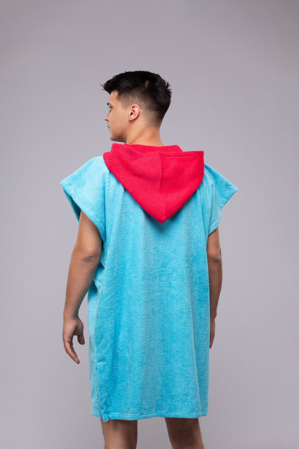 Toms Andre poncho-towel for men in Turquoise/Fuchsia