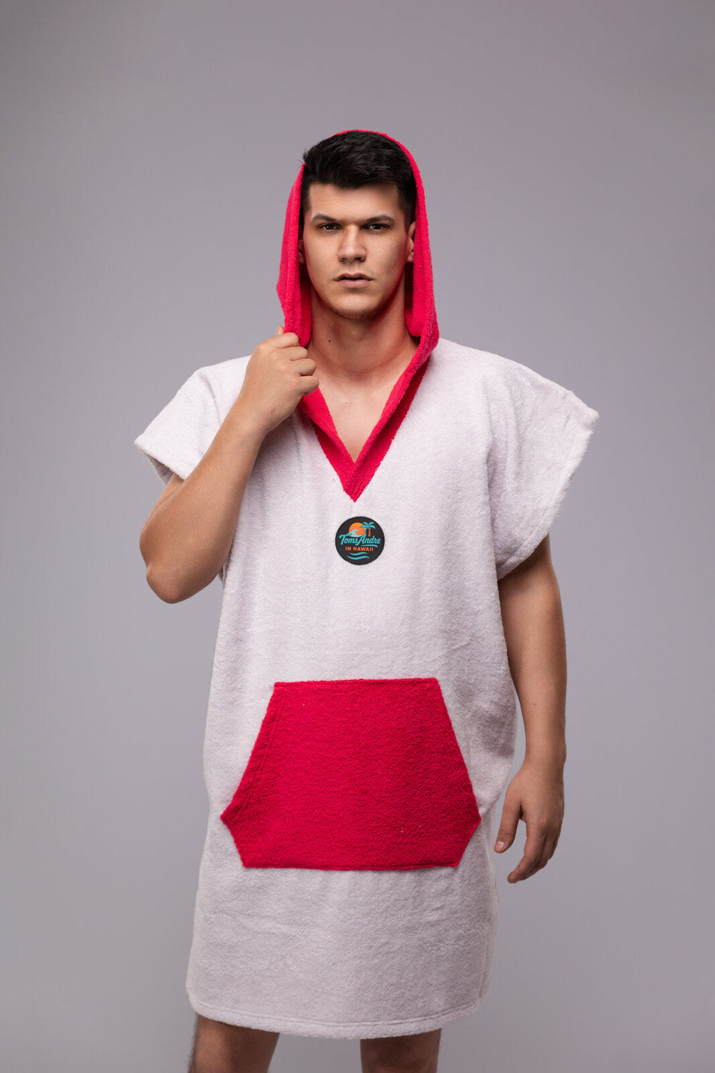 Toms Andre poncho-towel for men in White/Fuchsia