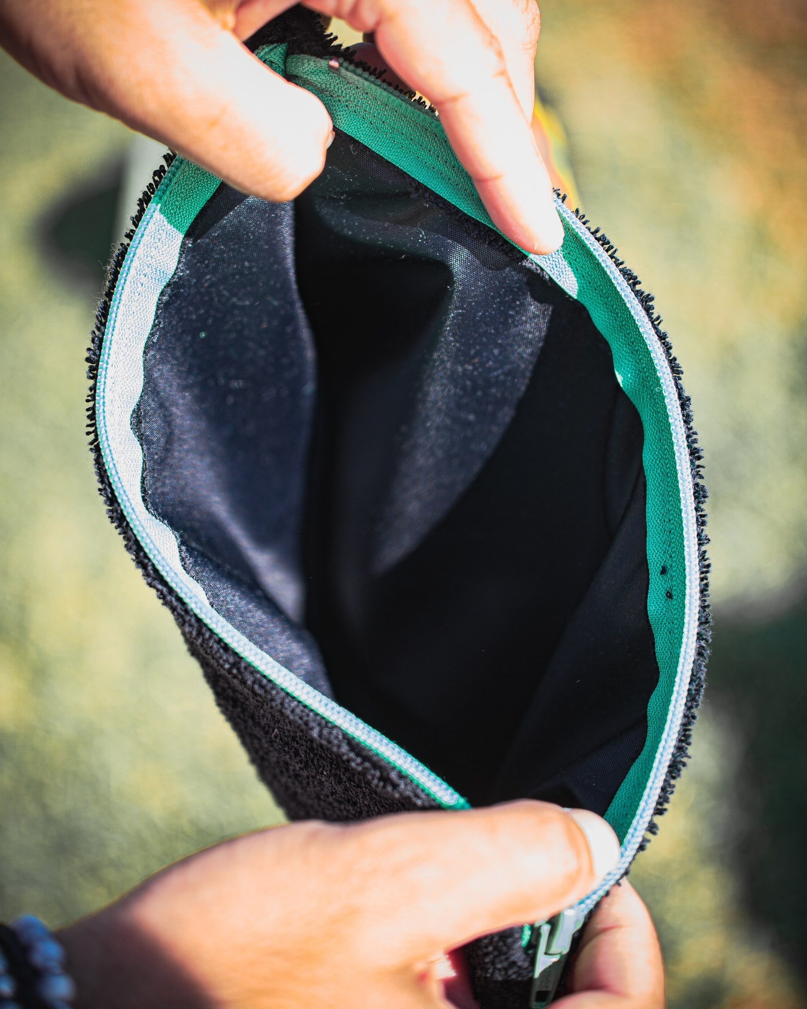 Toms Andre Terry Pouch Purse — Black/Green