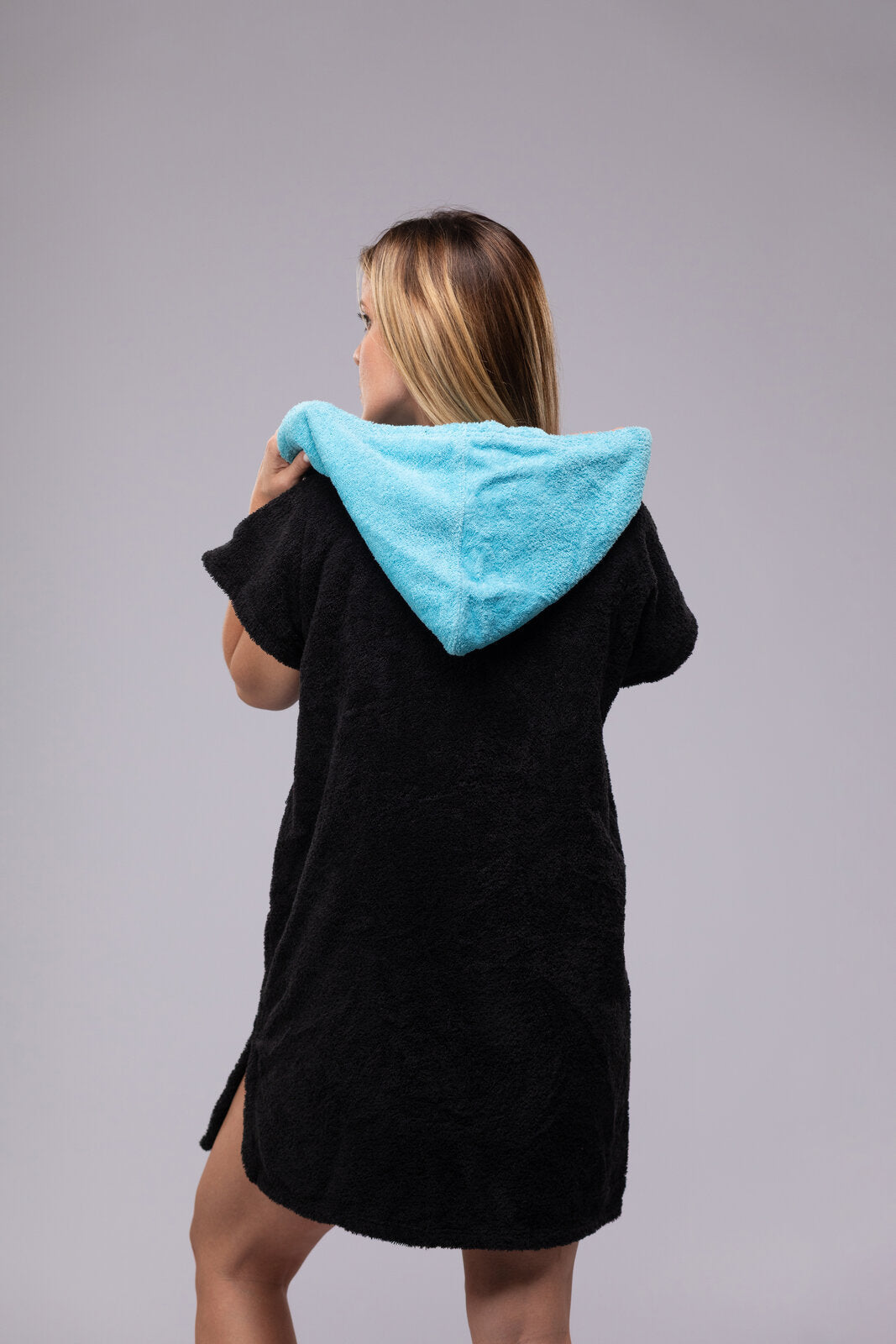 Toms Andre poncho-towel for women in Black/Turquoise