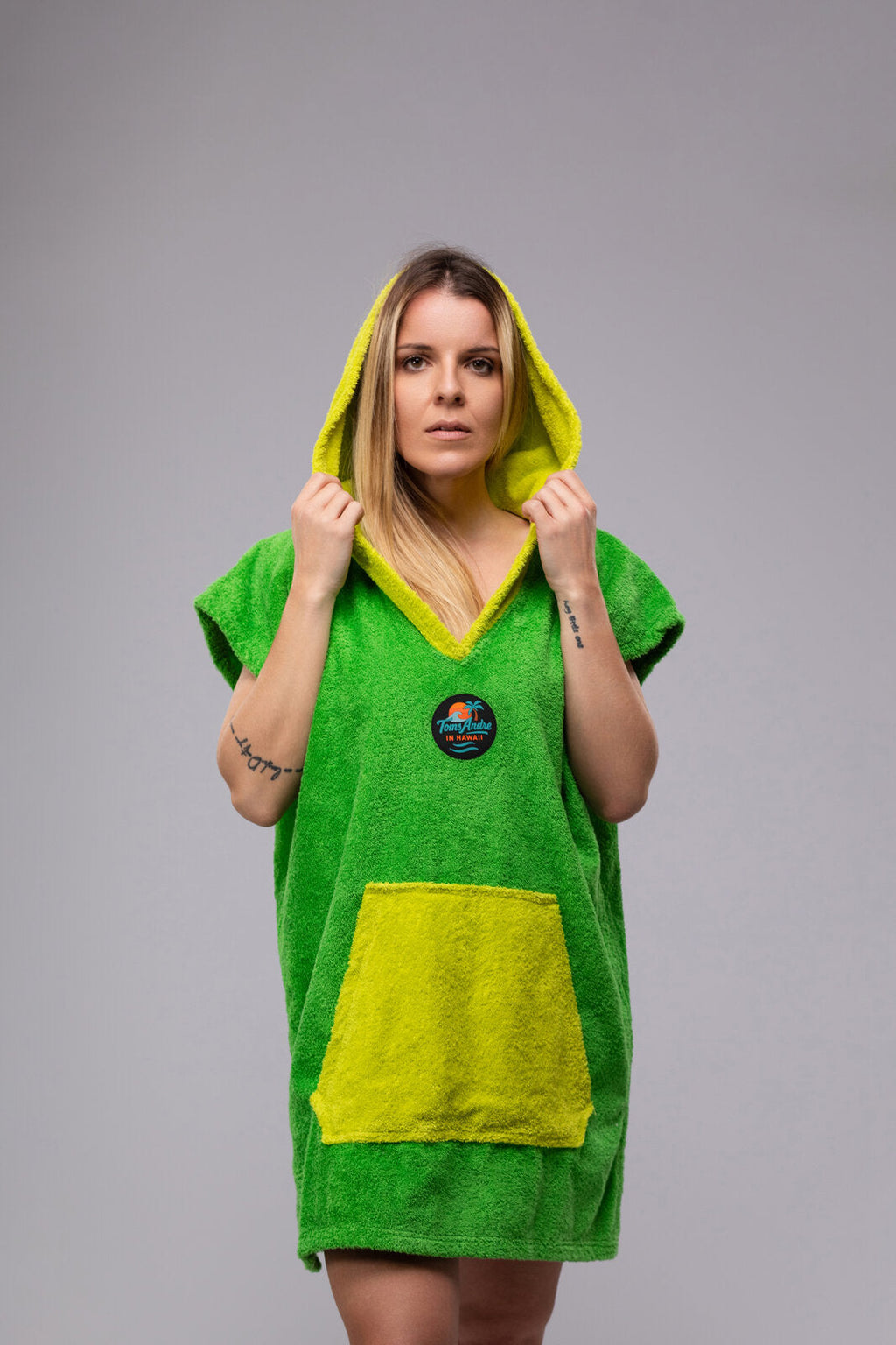 Toms Andre poncho-towel for women in Lime Green/Yellow