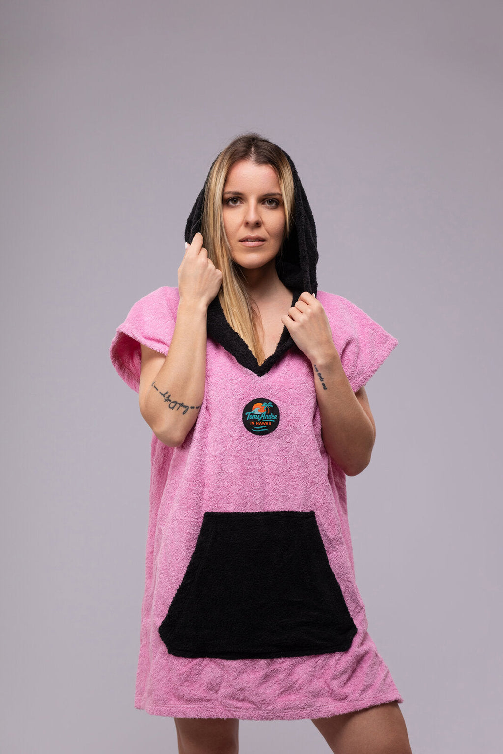 Toms Andre poncho-towel for women in Pink/Black