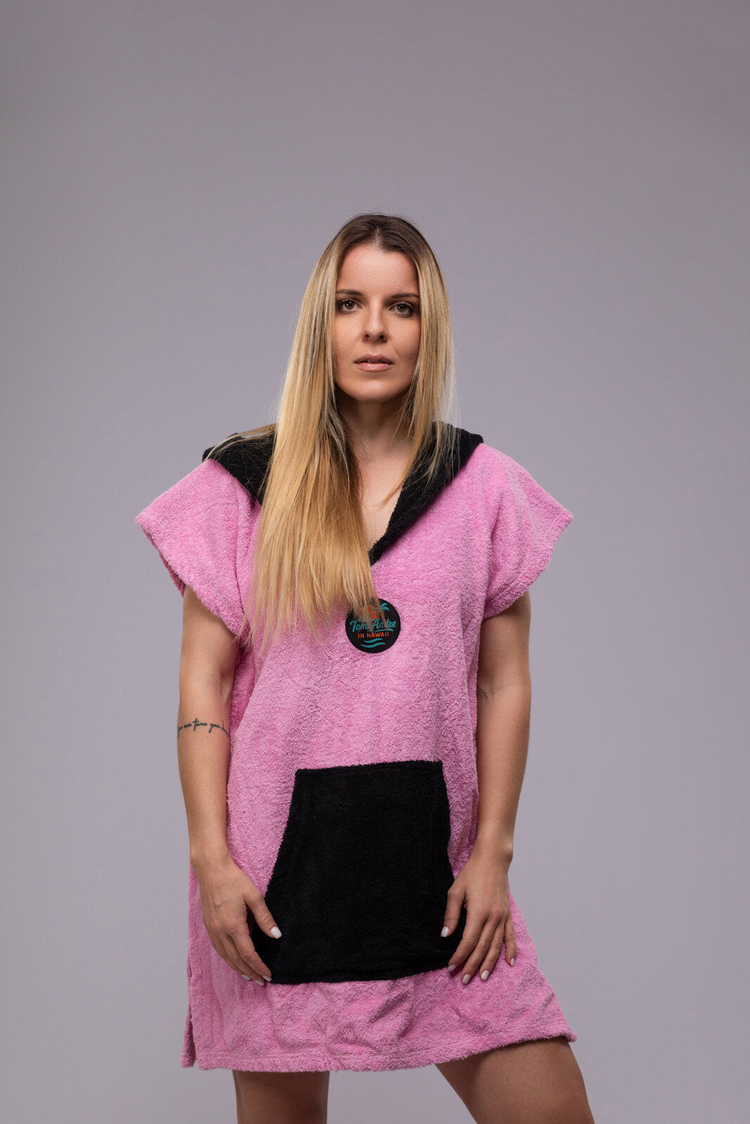 Toms Andre poncho-towel for women in Pink/Black